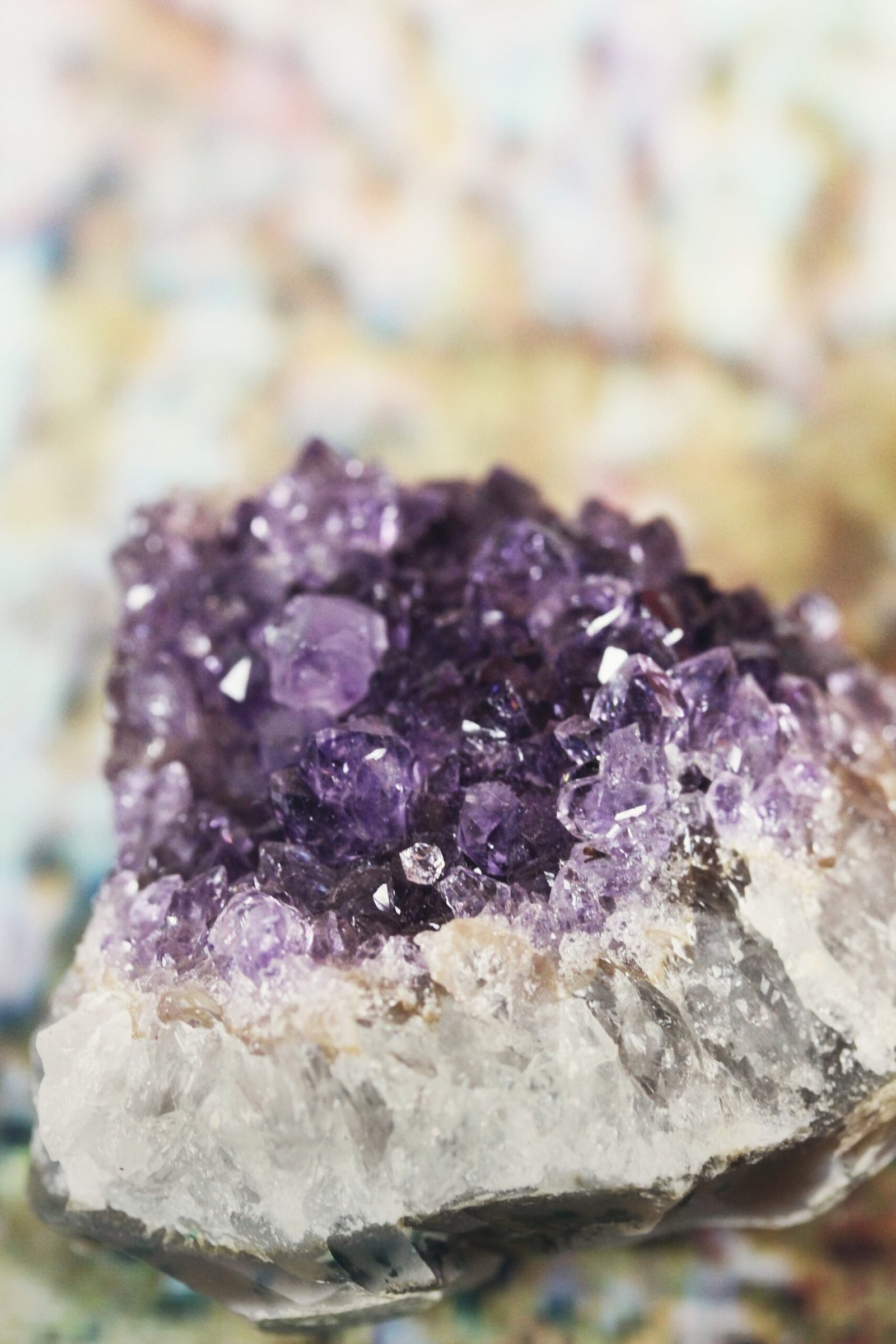 Reinventing Home Décor with Geode and Agate materials-crystals all the way