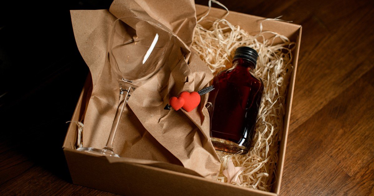 How To Support Local Artisans and Ship Their Creations Home