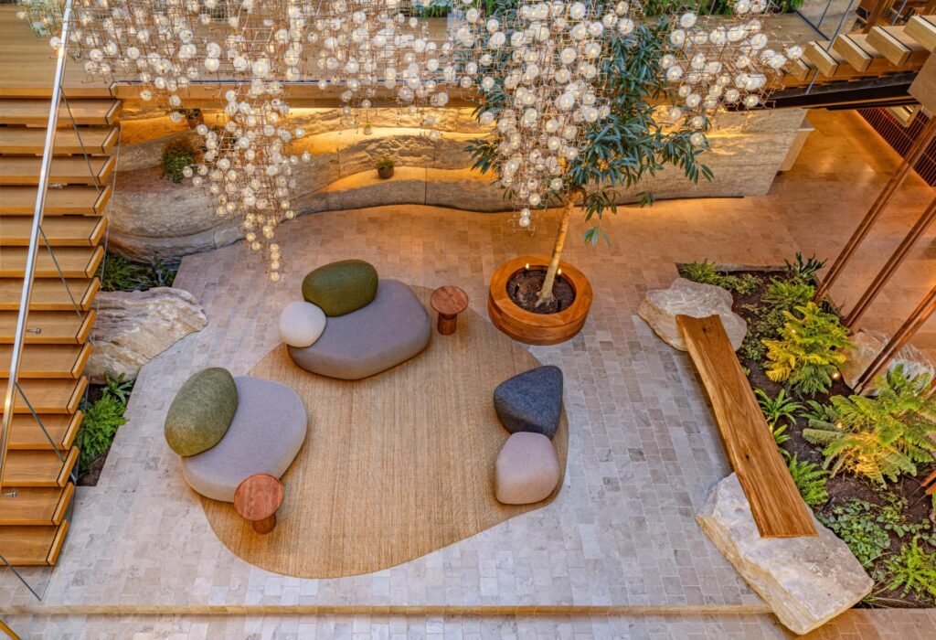 Atrium (Credit Michael Kleinberg Photography)