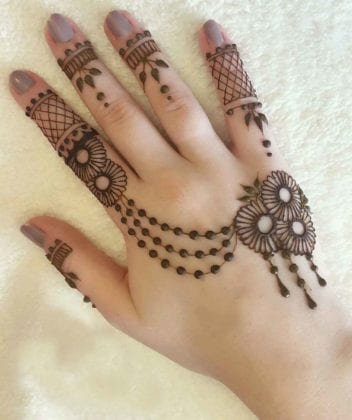 8 Easy and Beautiful Arabic Mehndi Design for Wedding Season